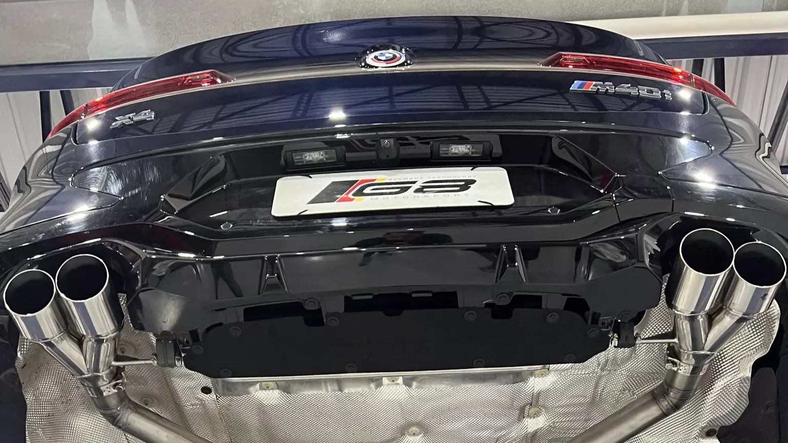 O que é escapamento esportivo