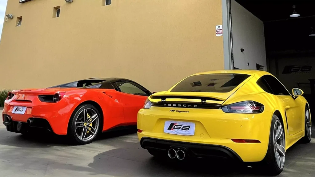 O que é piggyback no carro
